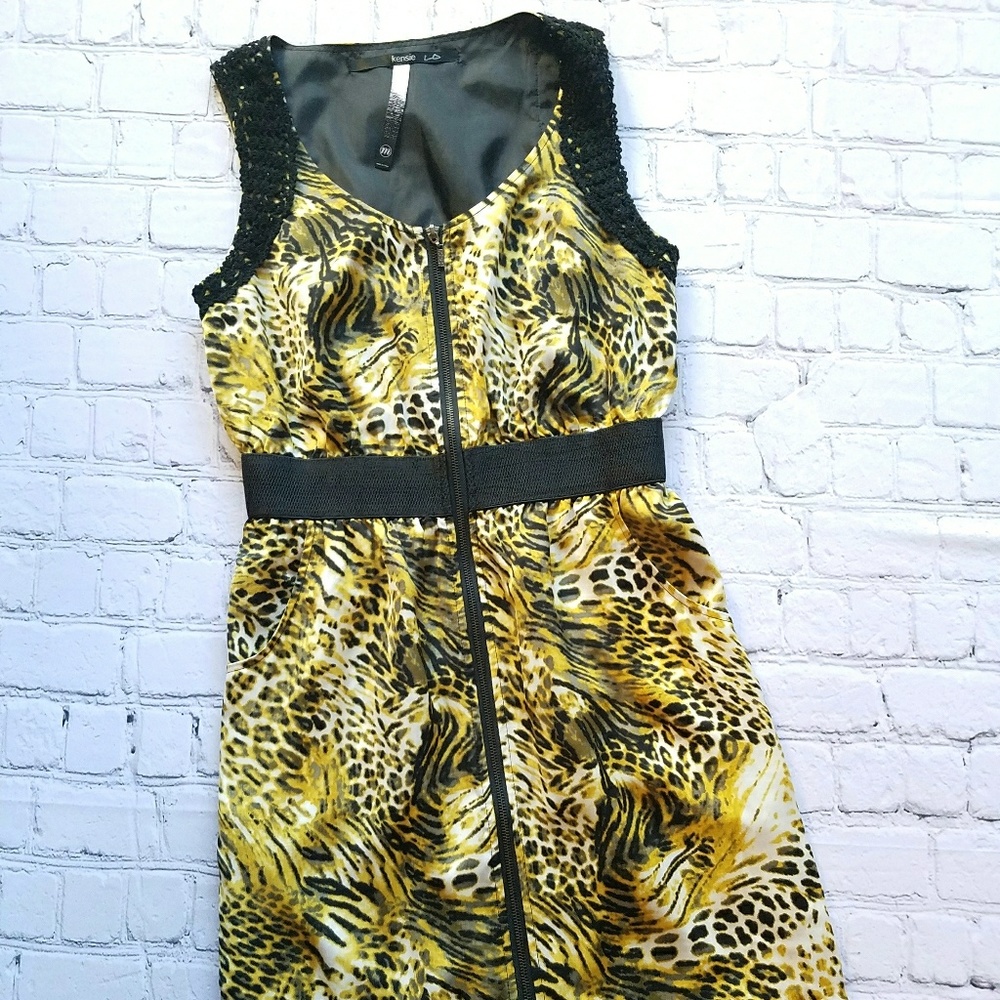 Kensie Yellow & Black Animal Print Zip Front Sz M